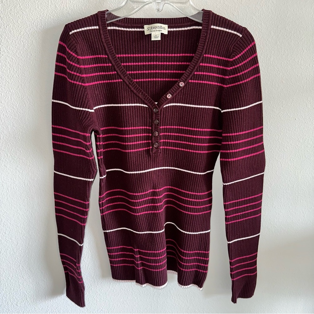 St. John’s Bay Burgundy and Pink Striped V-Neck Ribbed Sweater size S